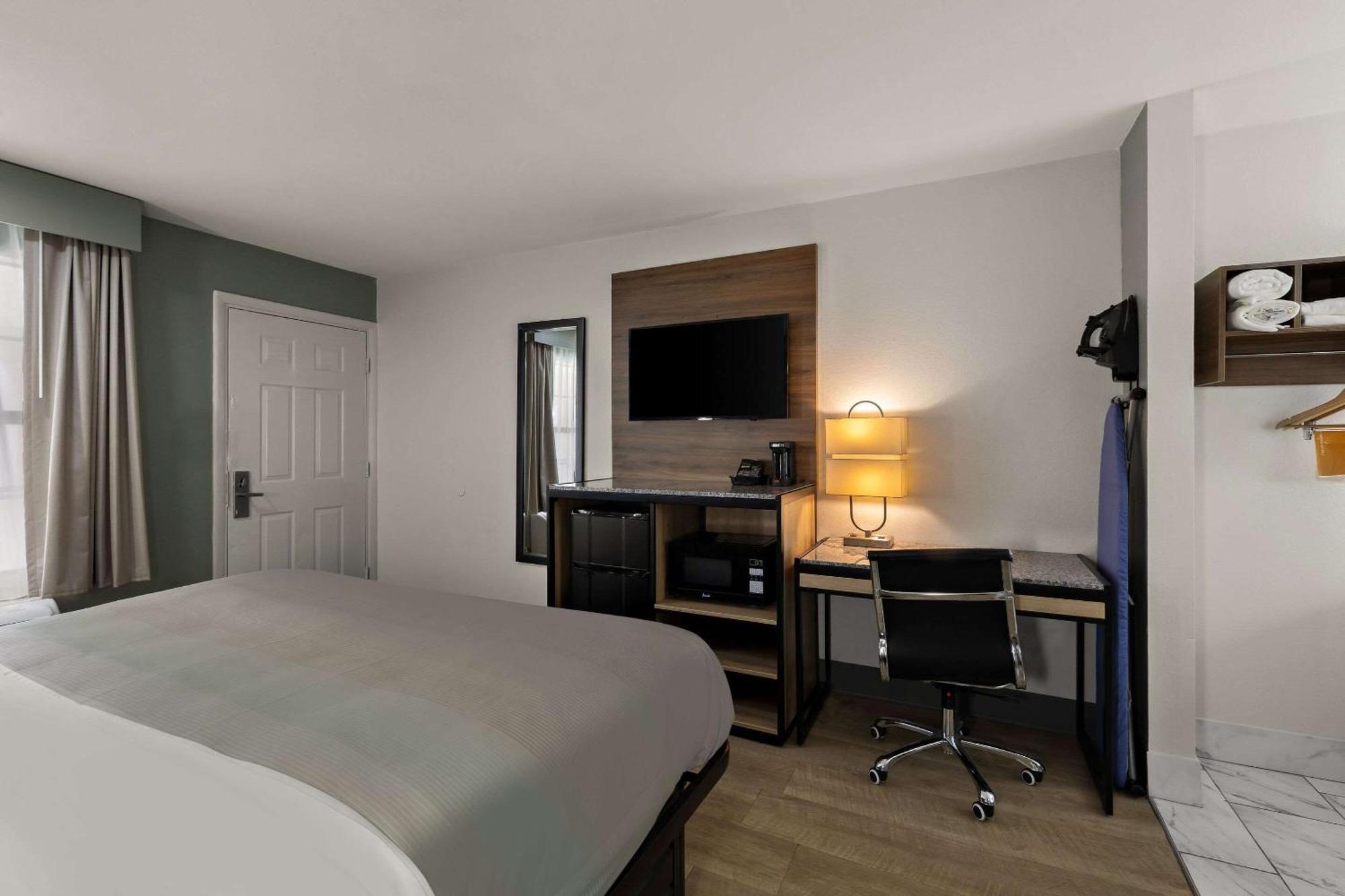 Quality Inn Монро Экстерьер фото
