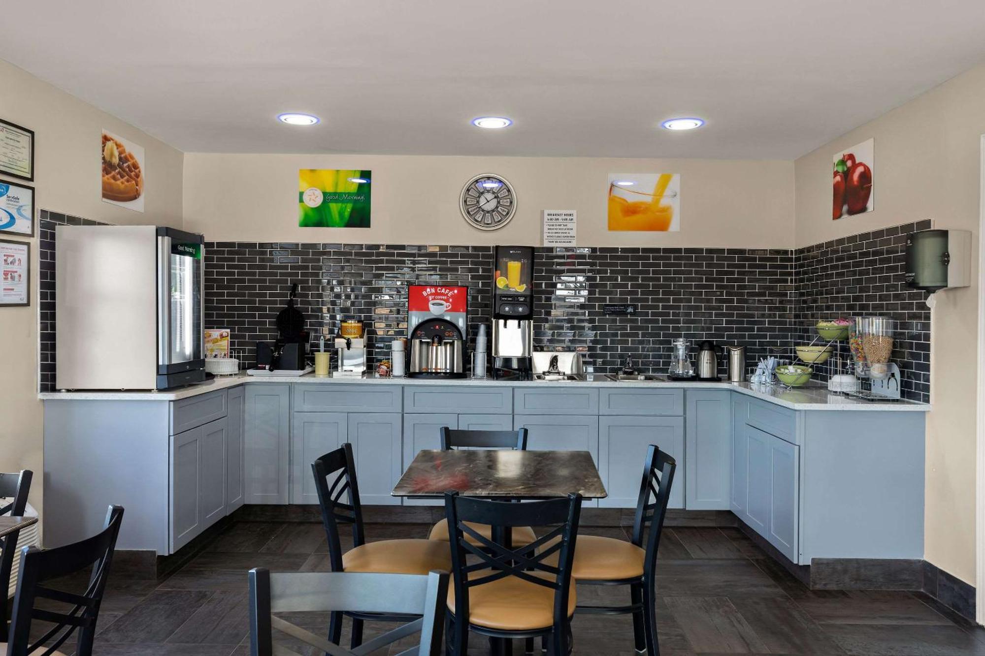 Quality Inn Монро Экстерьер фото